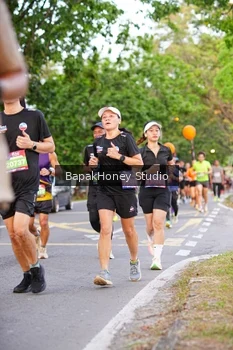 Runner Photo 4134972