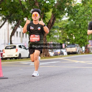 Runner Photo 4134978