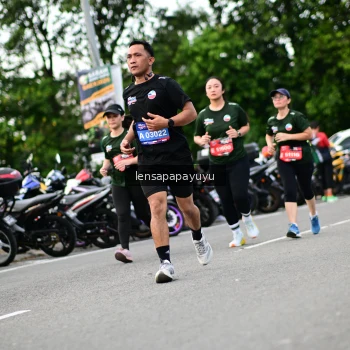 Runner Photo 4134984