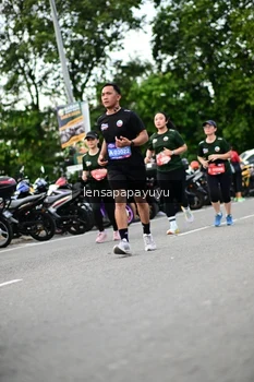 Runner Photo 4134985