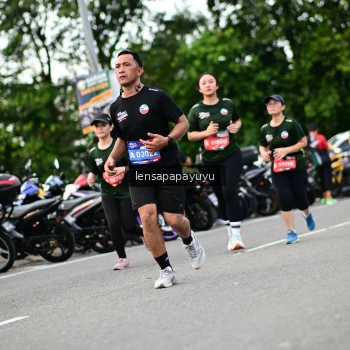 Runner Photo 4134987