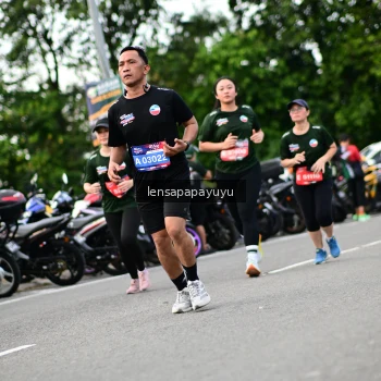 Runner Photo 4134990