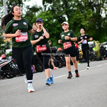 Runner Photo 4135003