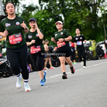 Runner Photo 4135011