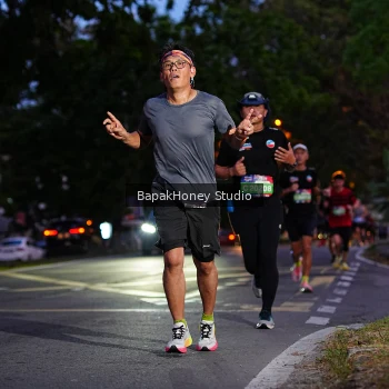 Runner Photo 4135015