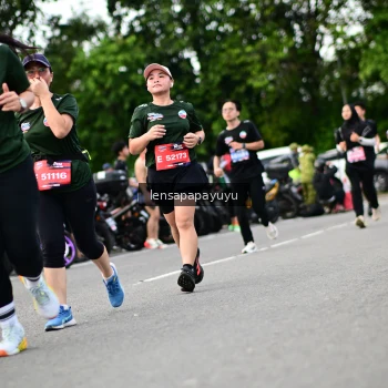 Runner Photo 4135017