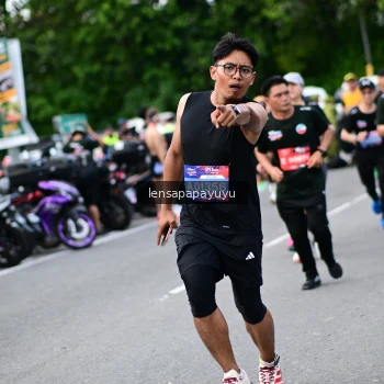Runner Photo 4135027