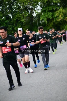 Runner Photo 4135065