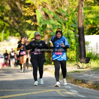 Runner Photo 4135068