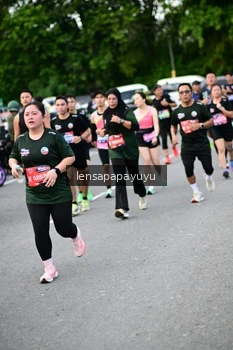 Runner Photo 4135106