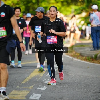 Runner Photo 4135119
