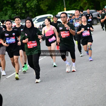 Runner Photo 4135122