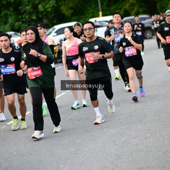 Runner Photo 4135127