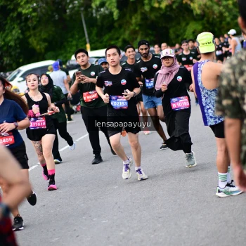 Runner Photo 4135159