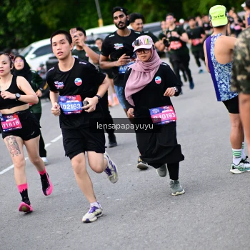 Runner Photo 4135199