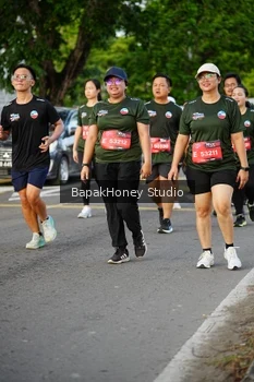 Runner Photo 4135207