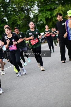 Runner Photo 4135215
