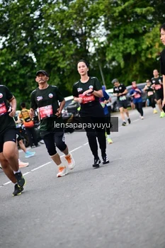 Runner Photo 4135218