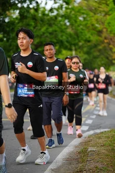 Runner Photo 4135220