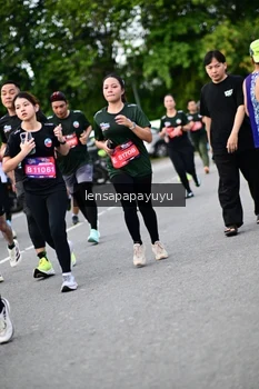 Runner Photo 4135224
