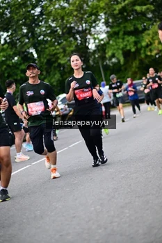 Runner Photo 4135228