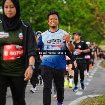 Runner Photo 4135233