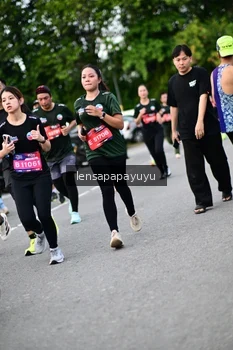 Runner Photo 4135242