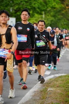 Runner Photo 4135272
