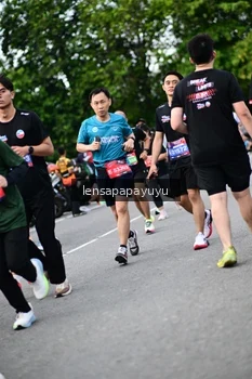 Runner Photo 4135274