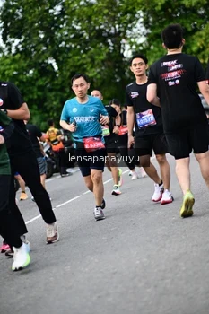 Runner Photo 4135275