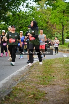 Runner Photo 4135279