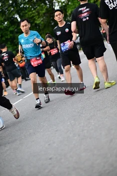 Runner Photo 4135284
