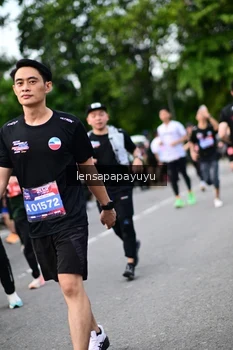 Runner Photo 4135286