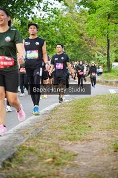 Runner Photo 4135292