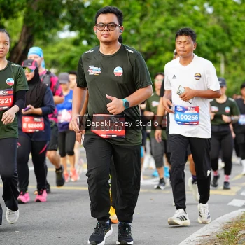 Runner Photo 4135296