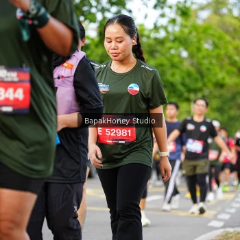 Runner Photo 4135304