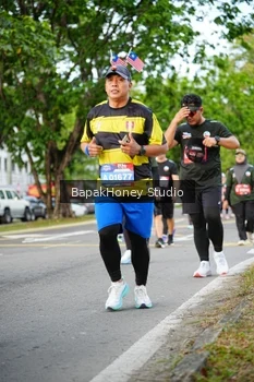 Runner Photo 4135306