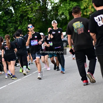 Runner Photo 4135316