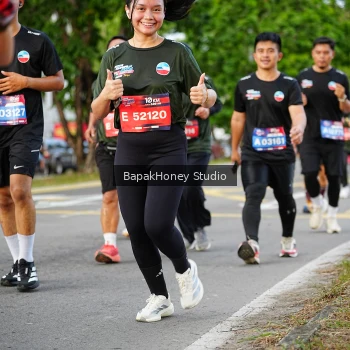 Runner Photo 4135330
