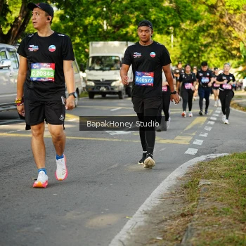 Runner Photo 4135420
