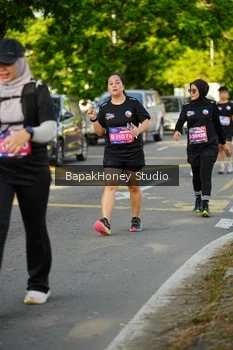 Runner Photo 4135425