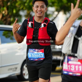 Runner Photo 4135433