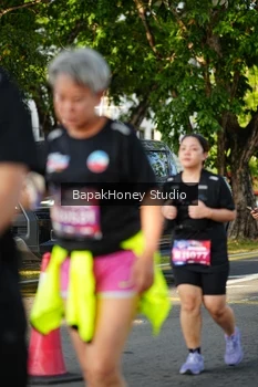 Runner Photo 4135467