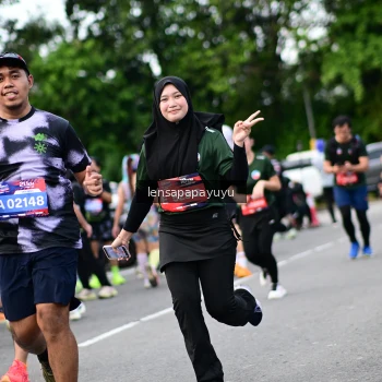 Runner Photo 4135470