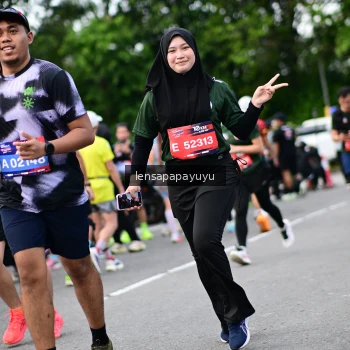 Runner Photo 4135473