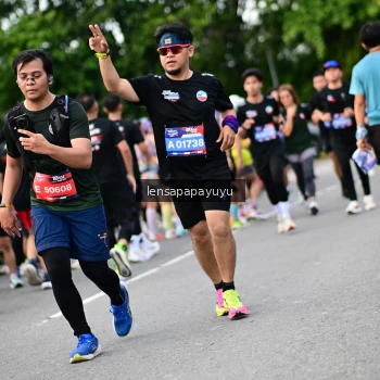 Runner Photo 4135486