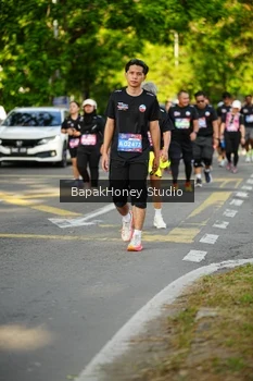 Runner Photo 4135487