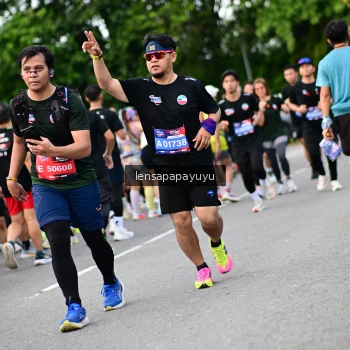 Runner Photo 4135491
