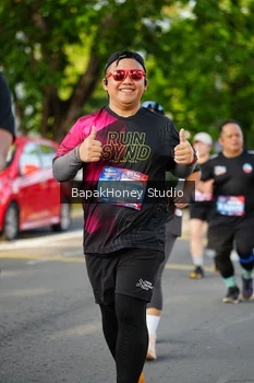 Runner Photo 4135495