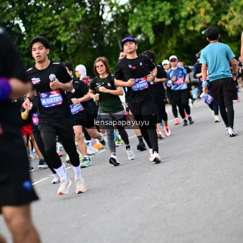 Runner Photo 4135504